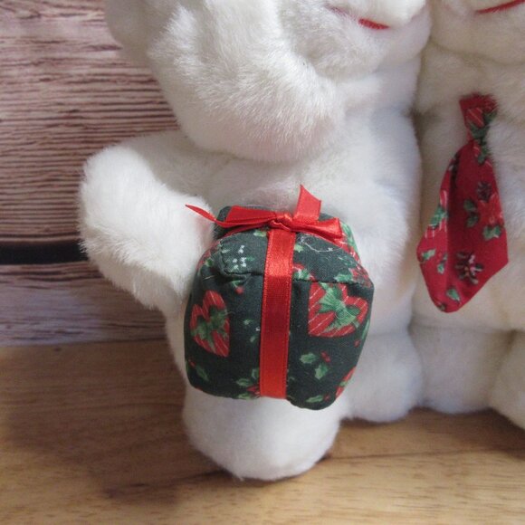 8" Whimsical Attached Christmas White Polar Bear Couple - Picture 4 of 6